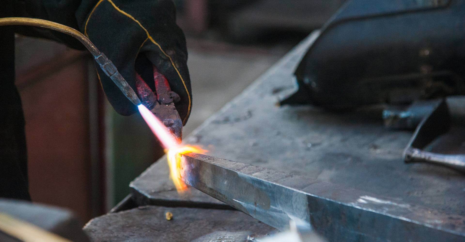 Encanadores com soda cáustica em cobre em Campinas