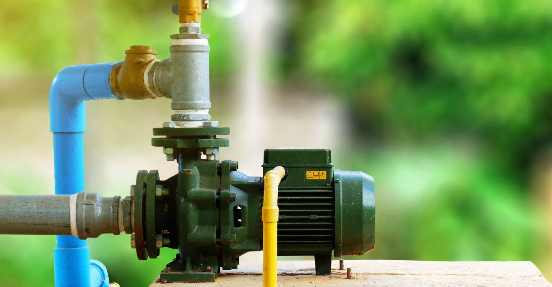 Retirada de água em tubulações em campinas